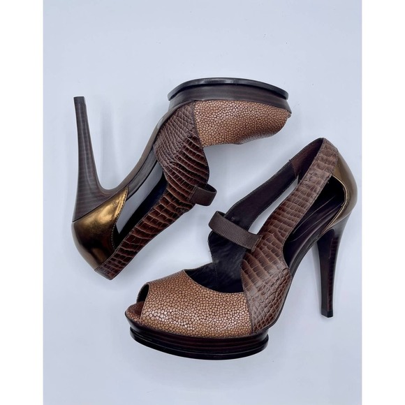 BCBGMaxazria Women’s Croc embossed leather peep toe heels 8 - Picture 5 of 11